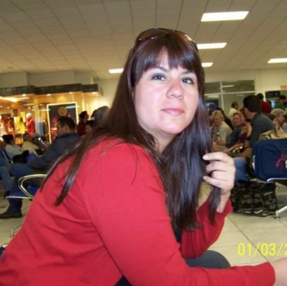 Meet your Posher, Claire - Picture 1 of 1